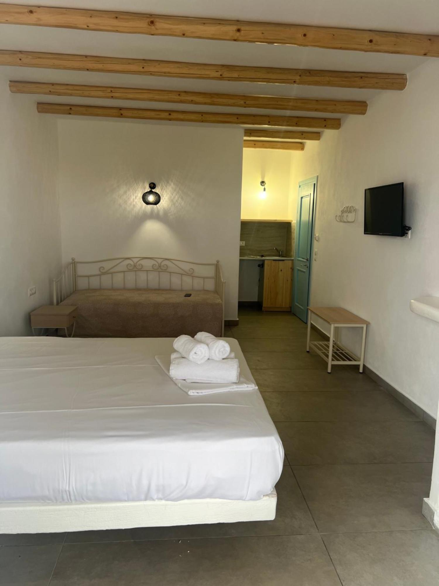 Studios Venetsanos Koufonisia Buitenkant foto